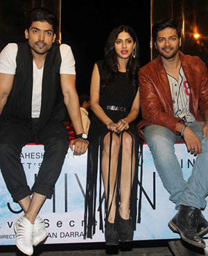 Khamoshiyan Stars Become Live Hoarding