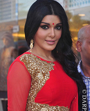 Koena Mitra Is Back In Bollywood