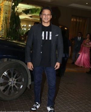 Vivek Oberoi goes for a casual denim look 