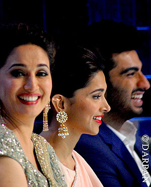 Madhuri shakes Bootiya with Arjun & Deepika