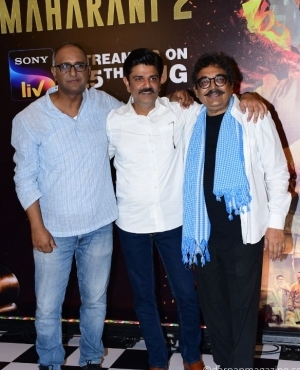 Vineet Kumar, Pramod Pathak, & Amit Sial pose for a photo 