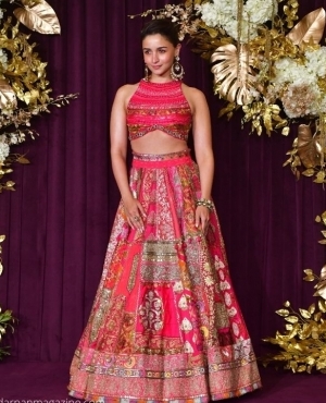 Alia Bhatt is a real Patakha Guddi at the Diwali bash 