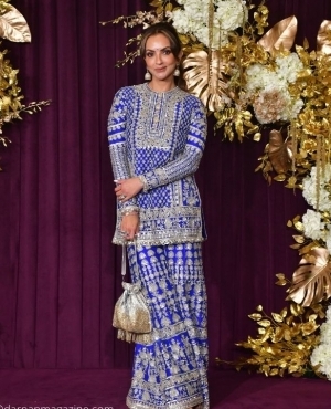 Seema Khan goes for a jazzy festive look 