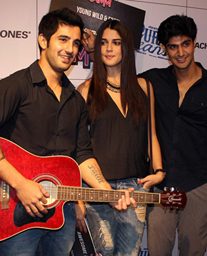 Meet Purani Jeans Starcast