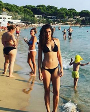 Nargis Fakhri Holidays In Greece