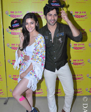 Promotion of humpty sharma ki dulhania at radio mirchi studios