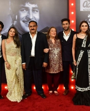 Reema Kapoor Raj Kapoor's daughter with her family 