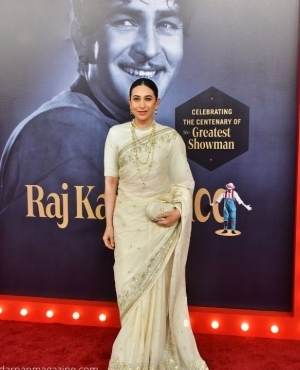 Kareena Kapoor's sister Karishma Kapoor also looks glamorous 