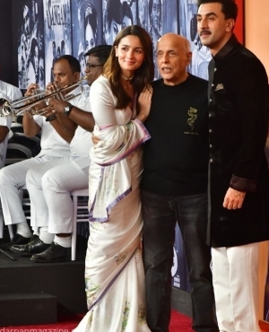 Alia Bhatt with dad Mukesh Bhatt and her husband Ranbir Kapoor 
