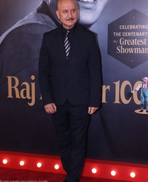 Anupam Kher looks great on the red carpet 