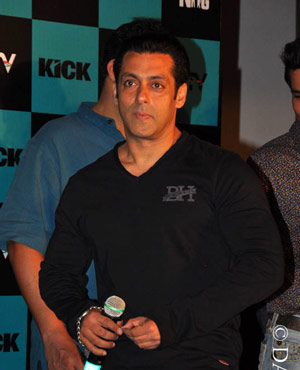 Salman Khan, Jacqueline Fernandez launch ‘Kick’ trailer
