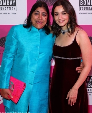 Director of Bend It Like Beckham Gurinder Chaddha and Alia Bhatt 