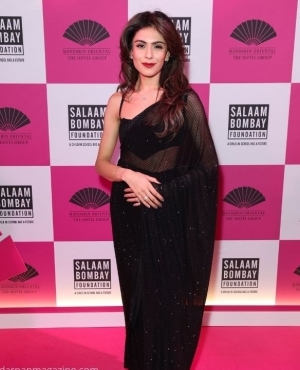 Shivani Pau looks pretty in her black saree 