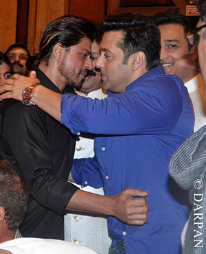 Shah Rukh - Salman hug again at Iftar party