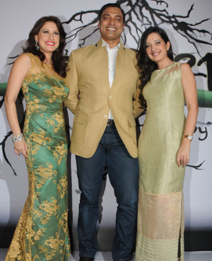 Shoaib Akhtar supports Earth 21 Project