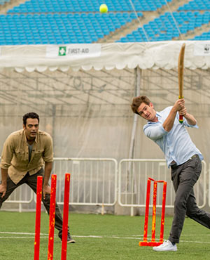 'Spiderman' plays Cricket