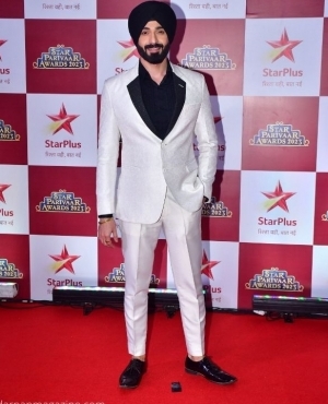 Vijayendra Kumeria looks dapper in his silver suit 