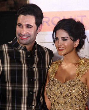Sunny Leone walks the runway for Rohit Verma Collection Showcase