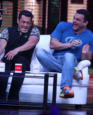 Super Night With Tubelight