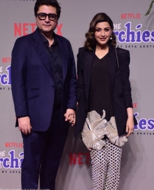 Sonali Bendre and husband are a power couple on the red carpet.