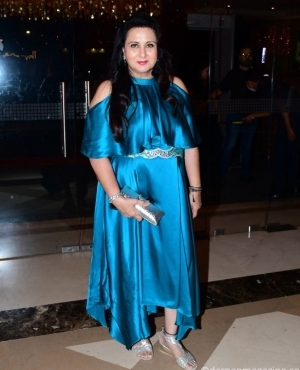 Poonam Dhillon stuns in blue 