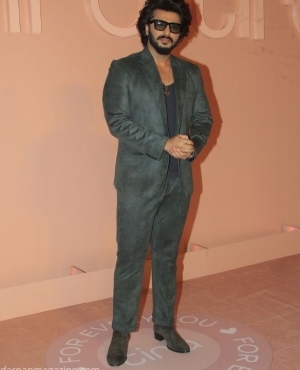 Arjun Kapoor is chic in his green suit and black sunglasses 