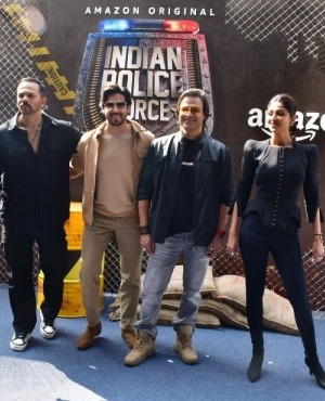 The team of Indian Police Force with director Rohit Shetty, Sidharth Malhotra, Vivek Oberoi, and Shilpa Shetty 