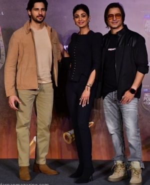 The actor trio of Sidharth Malhotra, Shilpa Shetty, and Vivek Oberoi pose together 