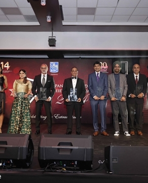 All 10 recipients take a group photo 