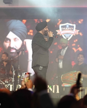 Punjabi music legend from the UK Sukshinder Shinda is the closing performance of the night 