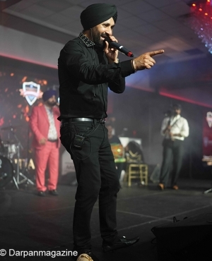 Sukshinder Shinda pumps up the crowd