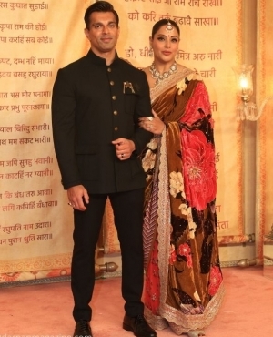 Karan Singh Grover and Bipasha Basu are a power couple at the reception