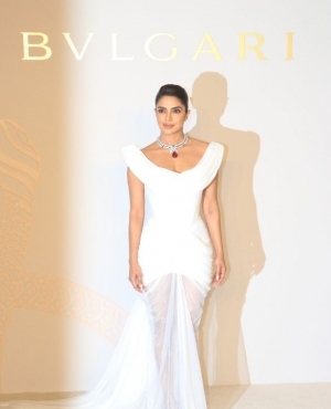 Bvlgari Serpenti Infinito Red Carpet!
