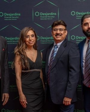 Employees and staff group photo 