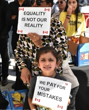 Parents and kids throw their support behind this rally 