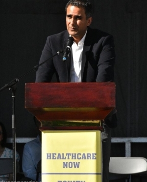 Dr.Randy Gill with Surrey Memorial Hospital spearheaded the rally 