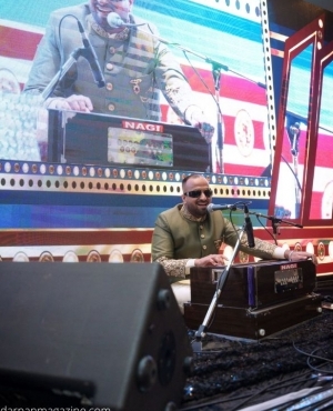 Bajwa entertains the audience 