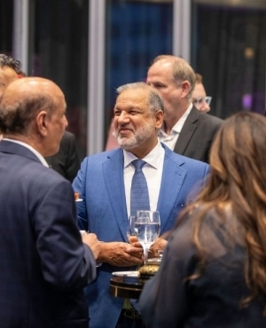 Tony Singh of Fruiticana and Diljit Thind of Thind Properties mingle amongst friends at the event 