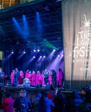 Choir sings on stage 