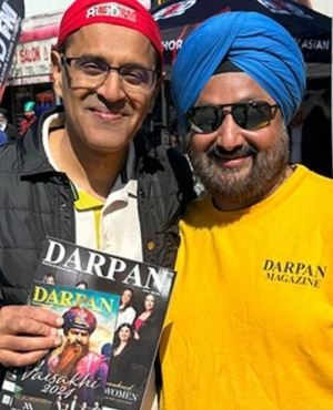 Kulwinder Sanghera of Red FM 93.1 alongside Gurvinder Hundal of Darpan Magazine