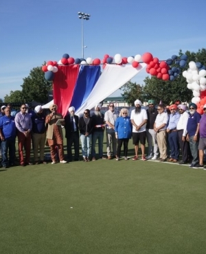  Surrey Mayor Brenda Locke poses with Surrey Centre MP Randeep Sarai