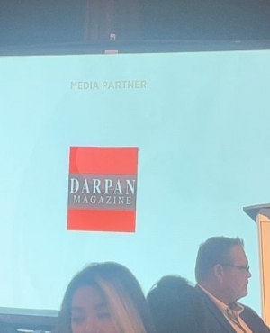  Zara Durrani MC for the Export Awards and acknowledges Darpan Magazine as the official media sponsor 