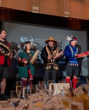 Indigenous singers kick off the ceremony 