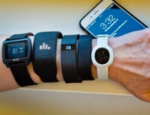 Gift Guide: Choosing Smart Wristwear That Tracks Fitness, Alerts You To Messages And More